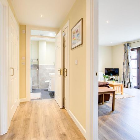 Spacious & Modern 2 Bed Sleeps 5 In Walthamstow London Exterior photo